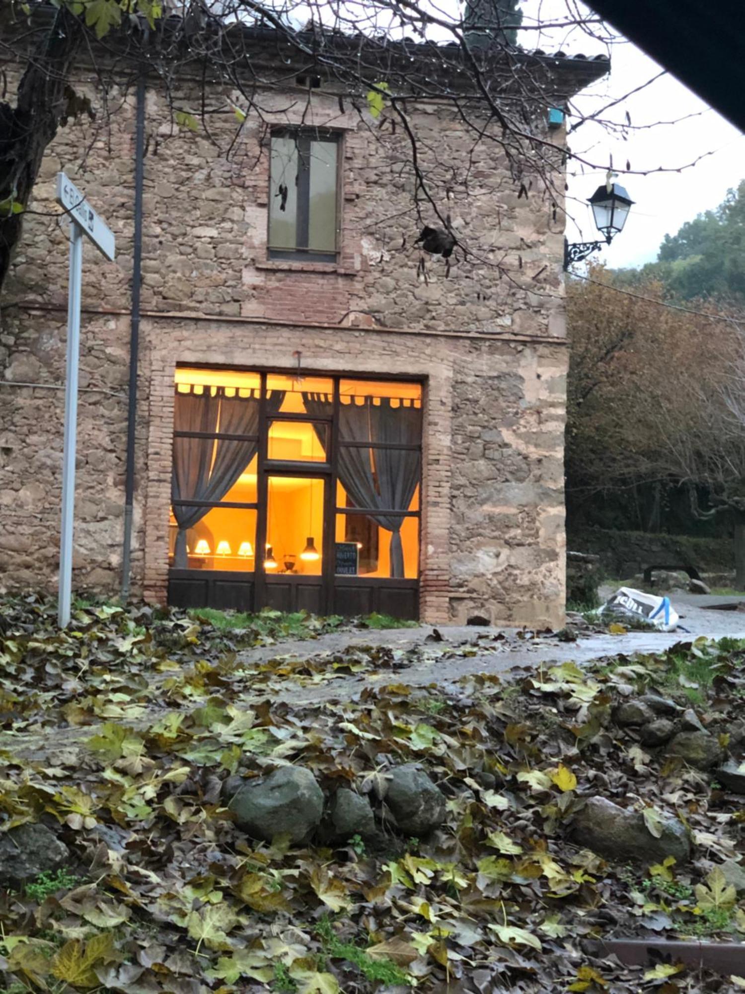 Hostal De Bianya La Vall de Bianya Buitenkant foto